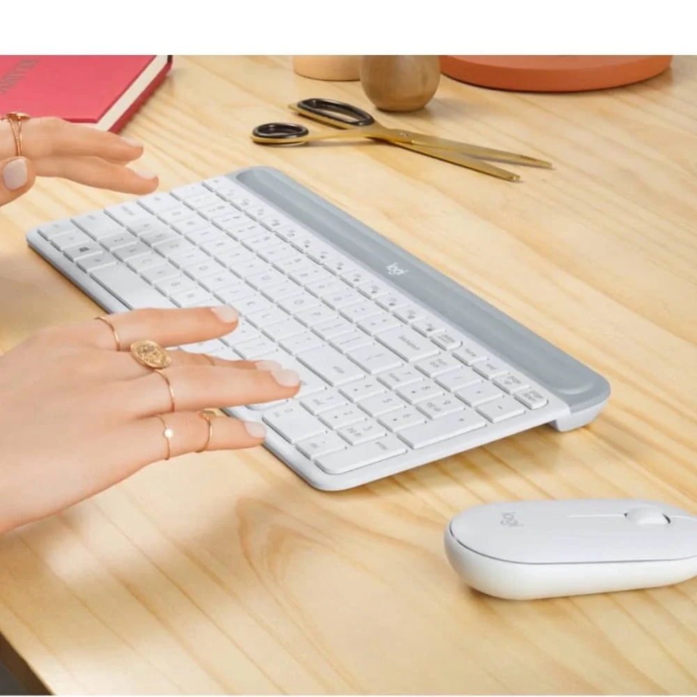 Logitech Wireless Keyboard and Mouse Combo - White